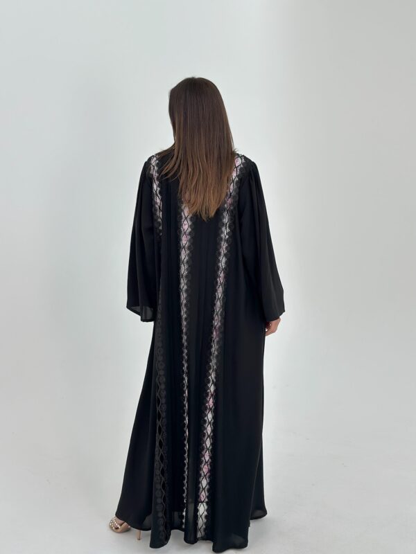 F04 - Image 3